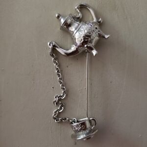 Vintage Avon Signed Teapot and Teacup Brooch
